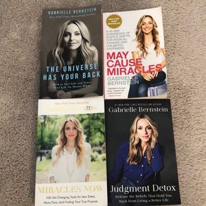 Gabrielle Bernstein : set of 4 books
